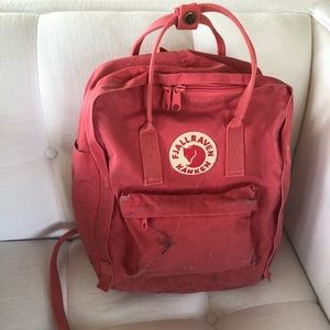 FJALLRAVEN Kånken Medium Backpack- pink (dahlia)